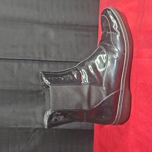 Sperry patent leather top sider pull on boot